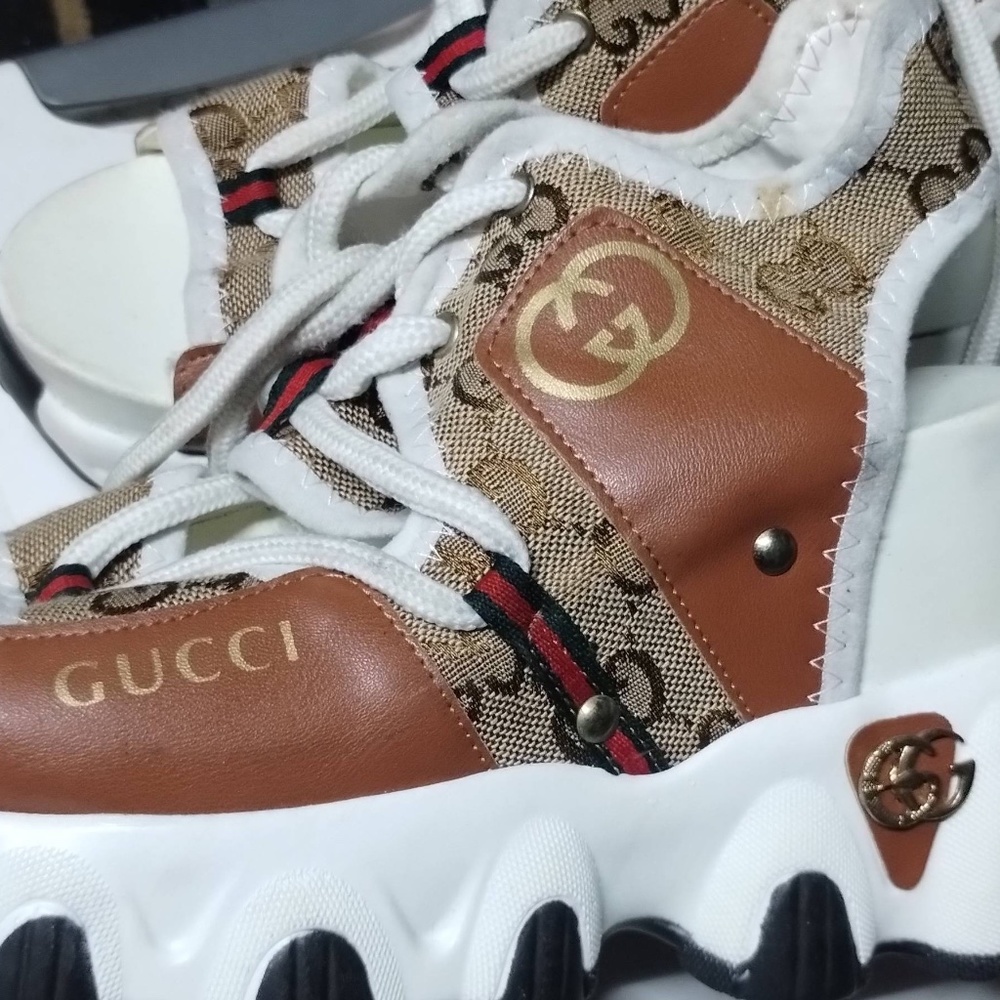 Gucci shoes